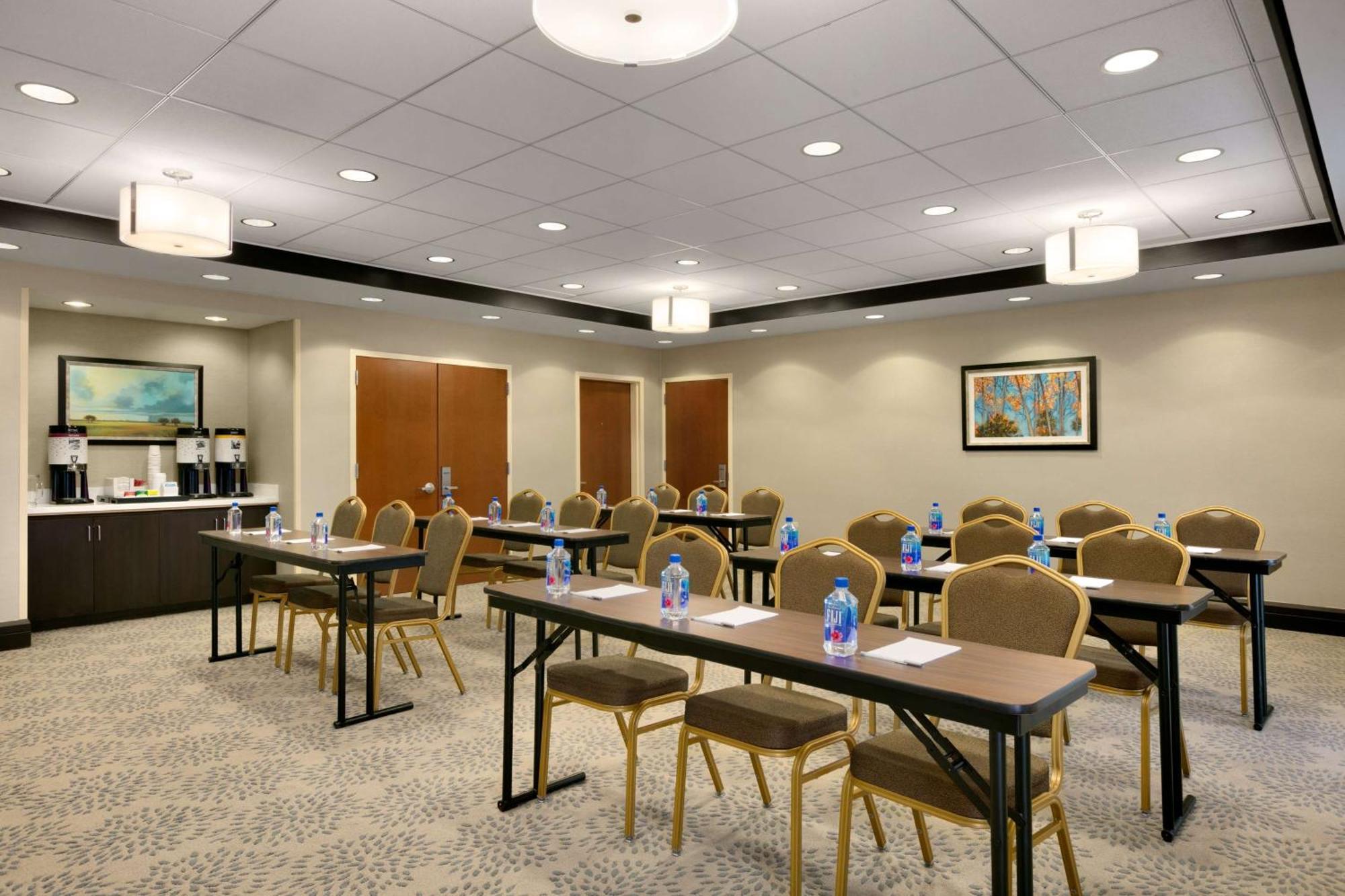 Hampton Inn & Suites Mahwah Exterior foto