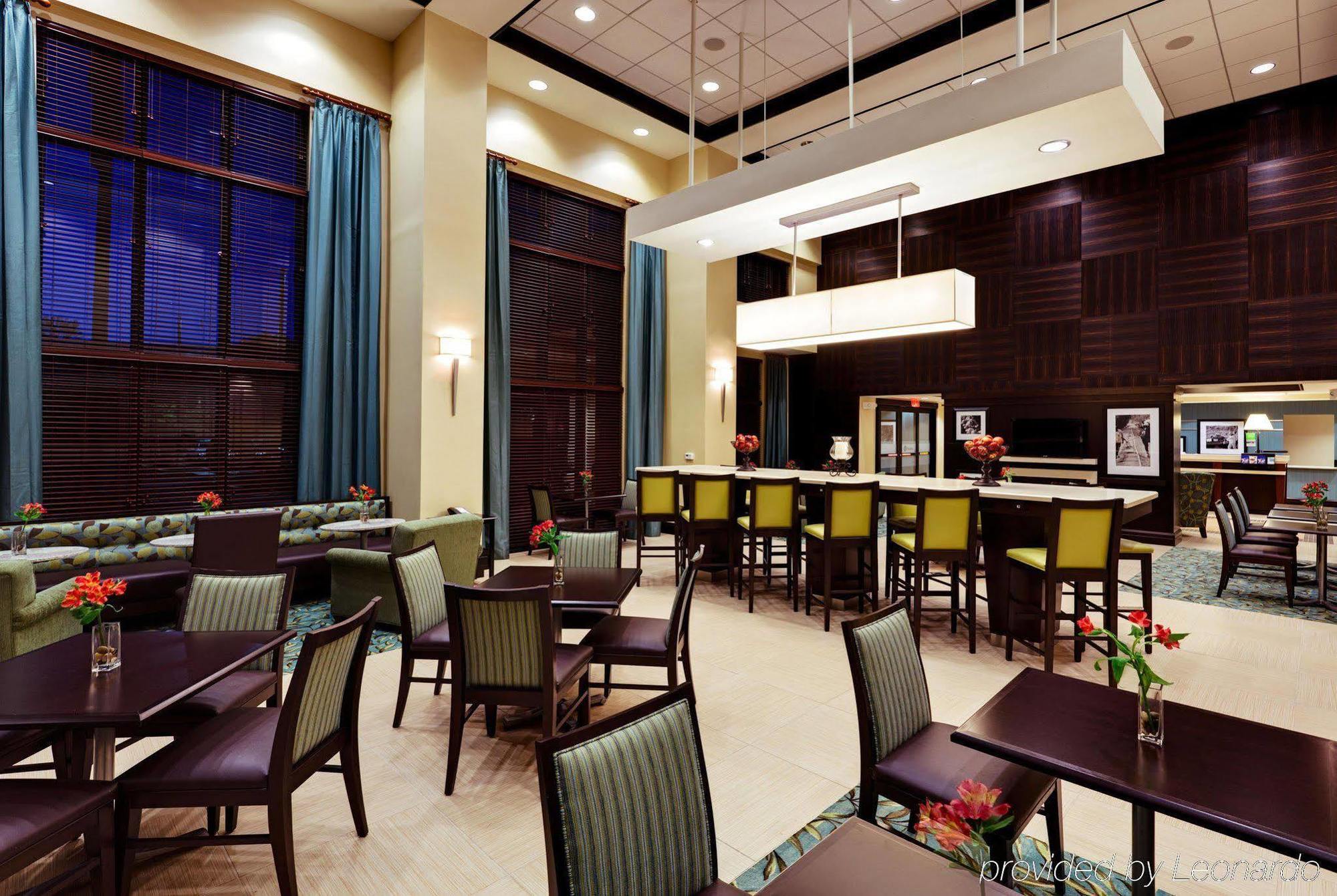Hampton Inn & Suites Mahwah Restaurante foto